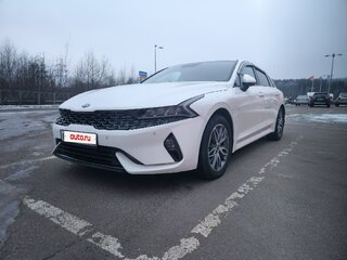 2020 Kia K5 III, белый, 2800000 рублей, вид 1