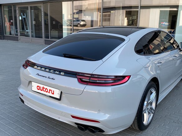 2017 Porsche Panamera Turbo II, серый, 7490000 рублей - вид 5