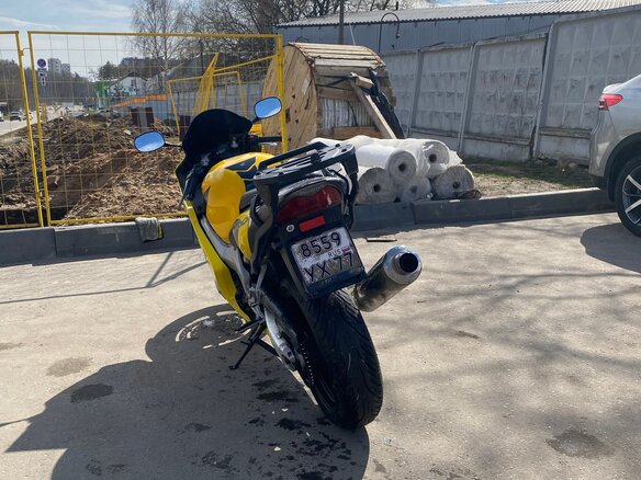 2002 Honda CBR 600F, жёлтый, 400000 рублей - вид 4