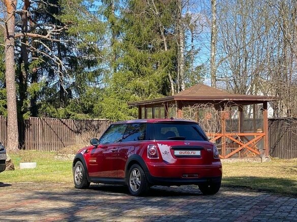 2012 Mini Hatch One II (R56) Рестайлинг, красный, 850000 рублей - вид 5