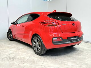 2017 Kia Ceed II Рестайлинг, красный, 1369000 рублей, вид 3
