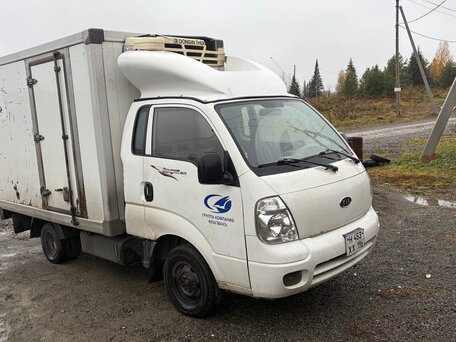 2012 Kia Bongo, белый, 900000 рублей, вид 3
