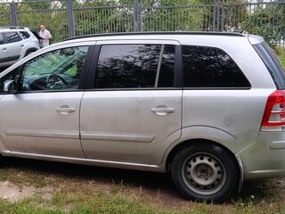 2008 Opel Zafira B Рестайлинг, серебристый, 375000 рублей, вид 5