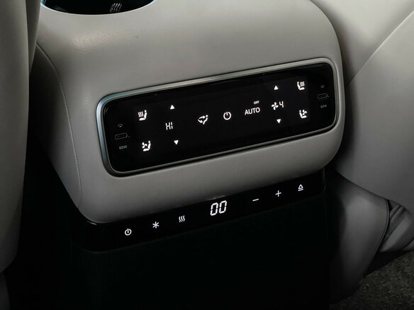 2024 Li Auto (Lixiang) L9 52.3 kWh I Рестайлинг, чёрный, 7348000 рублей - вид 20