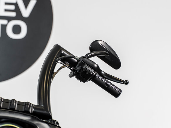 2020 Harley-Davidson Fat Boy, серебристый, 2650000 рублей - вид 19