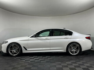 2021 BMW 5 серии 530i VII (G30/G31/G38) Рестайлинг, белый, 3799000 рублей, вид 5