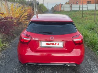 2017 Mercedes-Benz A-Класс 180 III (W176) Рестайлинг, красный, 1390000 рублей, вид 4