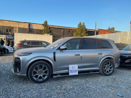 2026 Voyah Taishan X8, серебристый, 7400000 рублей, вид 4
