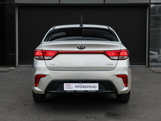 2020 Kia Rio IV, серебристый, 1400000 рублей, вид 5