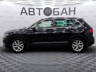2020 Volkswagen Tiguan II, чёрный, 2944000 рублей, вид 4