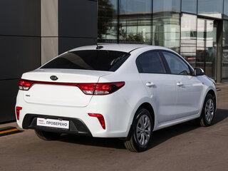 2019 Kia Rio IV, белый, 1349000 рублей, вид 5