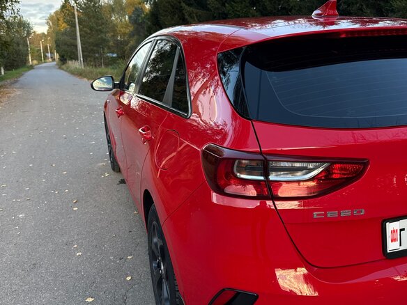 2018 Kia Ceed III, красный, 1560000 рублей - вид 7