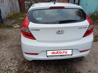 2015 Hyundai Solaris I Рестайлинг, белый, 999000 рублей, вид 3