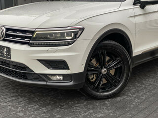 2019 Volkswagen Tiguan II, белый, 2690000 рублей, вид 4