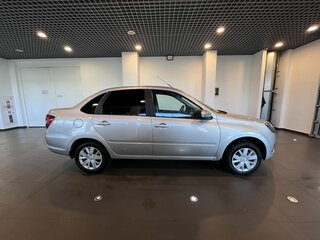 2022 Lada (ВАЗ) Granta I Рестайлинг, серебристый, 715000 рублей, вид 2