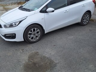 2016 Kia Ceed II Рестайлинг, белый, 1000000 рублей, вид 4