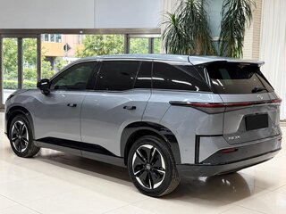 2025 Toyota bZ3X 58.3 kWh, серый, 2675000 рублей, вид 5
