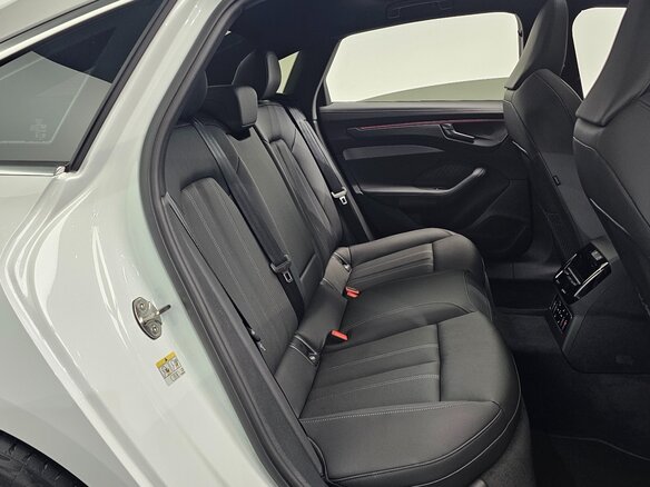 2026 Audi A6 VI (C9), белый - вид 26