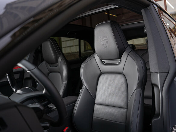 2026 Porsche Cayenne Electric IV, серый, 24490000 рублей - вид 13