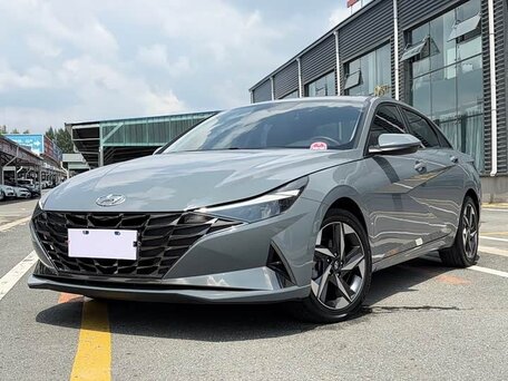 Hyundai Elantra VII (CN7)