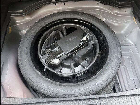 2012 Mercedes-Benz CLS 500 II (C218), коричневый, 3200000 рублей - вид 17