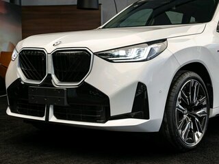 2026 BMW X3 Long 30L xDrive IV (G45/G48), белый, 8100000 рублей, вид 3