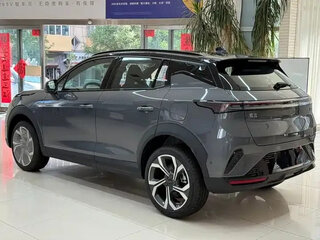 2026 Lynk & Co 06 I Рестайлинг, серый, 2670000 рублей, вид 5