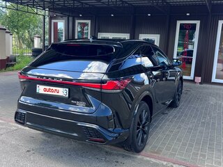 2024 Lexus RX 500h V, чёрный, 6550000 рублей, вид 3