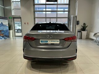 2021 Hyundai Solaris II Рестайлинг, серый, 1300000 рублей, вид 5
