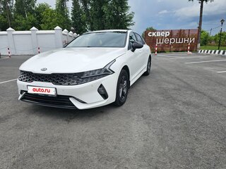 2021 Kia K5 III, белый, 2100000 рублей, вид 2