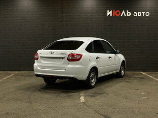 2017 Lada (ВАЗ) Granta I, белый, 550000 рублей, вид 2