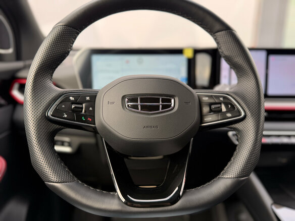 2024 Geely Coolray I Рестайлинг, серый, 1999000 рублей - вид 17