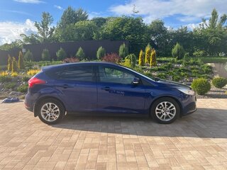 2017 Ford Focus III Рестайлинг, синий, 900000 рублей, вид 3