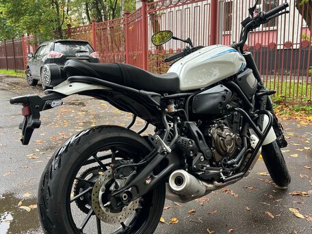 2022 Yamaha XSR700, белый, 795000 рублей, вид 4