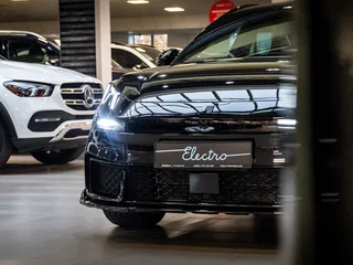 2026 Lynk & Co 07 GT I Рестайлинг, чёрный, 5900000 рублей, вид 4