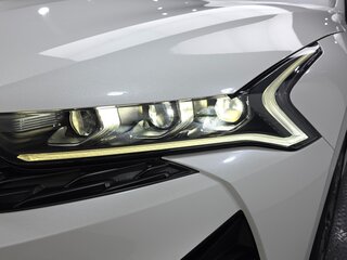 2022 Kia K5 III, белый, 2150000 рублей, вид 3