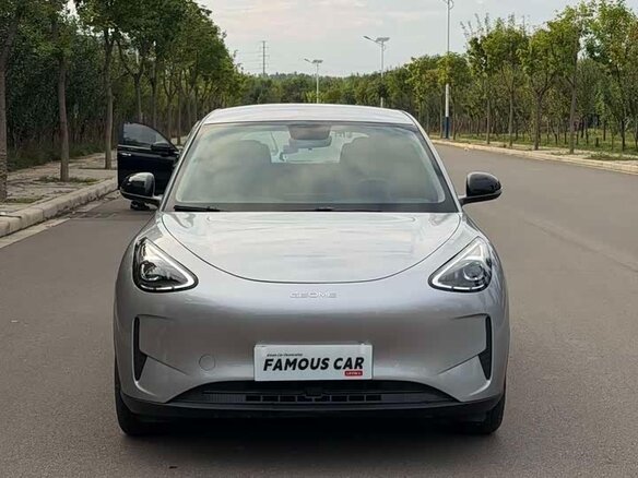 2025 Geely EX2, серебристый, 1210750 рублей - вид 1