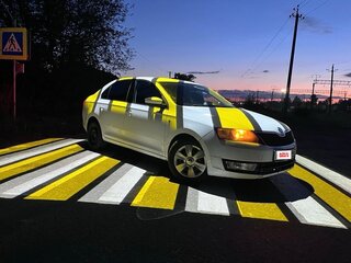 2017 Skoda Rapid I Рестайлинг, белый, 950000 рублей, вид 4