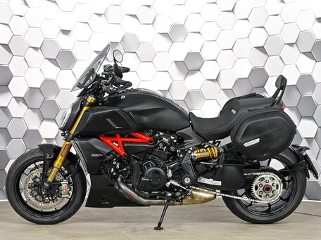 2022 Ducati Diavel 1260 S, чёрный, 2199000 рублей, вид 4