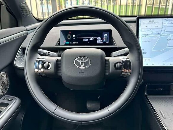 2026 Toyota bZ3X 58.3 kWh, бежевый - вид 8