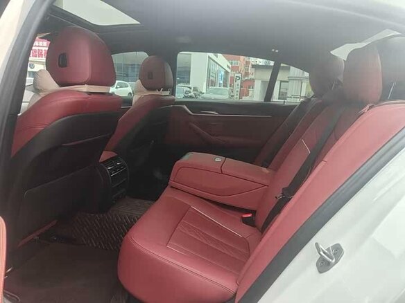 2023 BMW 5 серии Long 530Li VII (G30/G31/G38) Рестайлинг, белый, 5600000 рублей - вид 7