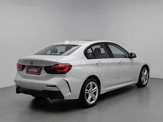 2023 BMW 1 серии 120i III (F52) Рестайлинг, белый, 1850000 рублей, вид 2