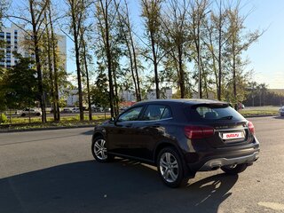 2017 Mercedes-Benz GLA 250 I (X156) Рестайлинг, коричневый, 2100000 рублей, вид 2