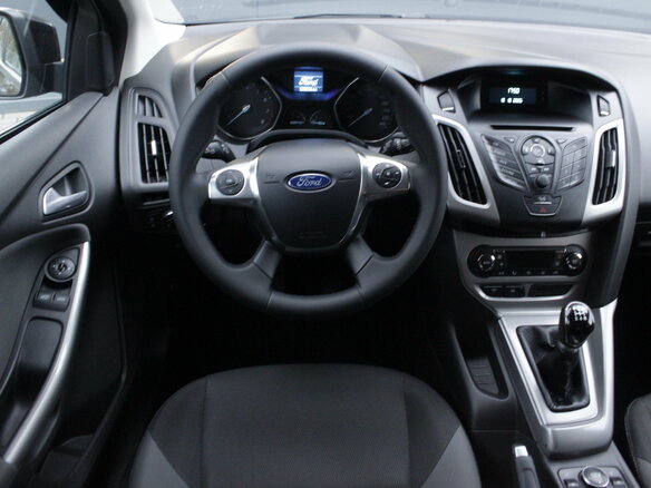 2013 Ford Focus III, чёрный, 1100000 рублей - вид 10