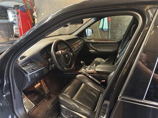 2008 BMW X5 3.0si II (E70), чёрный, 1400000 рублей, вид 4
