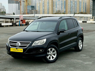 2009 Volkswagen Tiguan I, чёрный, 989000 рублей, вид 1