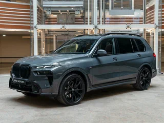 2026 BMW X7 40i I (G07) Рестайлинг, серый, 16990000 рублей, вид 1