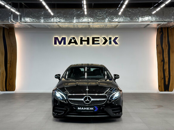 2019 Mercedes-Benz E-Класс 200 V (W213, S213, C238), чёрный, 4200000 рублей - вид 1