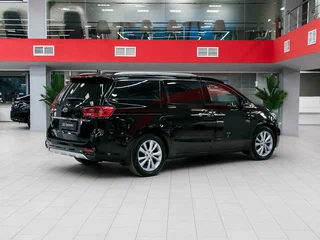 2019 Kia Carnival III, чёрный, 2650000 рублей, вид 2