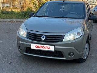 2011 Renault Sandero I, бежевый, 620000 рублей, вид 1